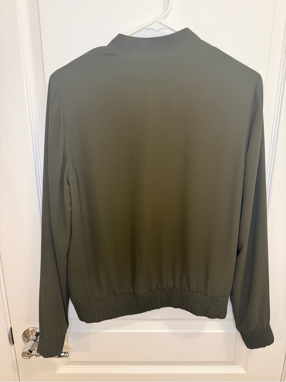 Babaton Aritzia Gilroy Bomber Jacket Lightweight Zip Up NWOT - Medium - Picture 6 of 6